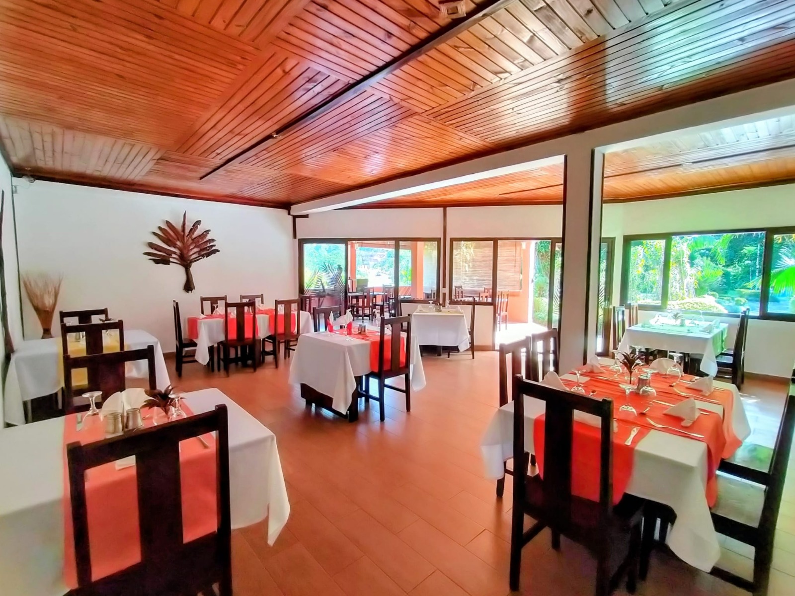 Restaurant Centrest — À remplacer